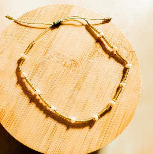Curio Pearl Bracelet in Brown Curio Pearl Bracelet in Brown Bracelet