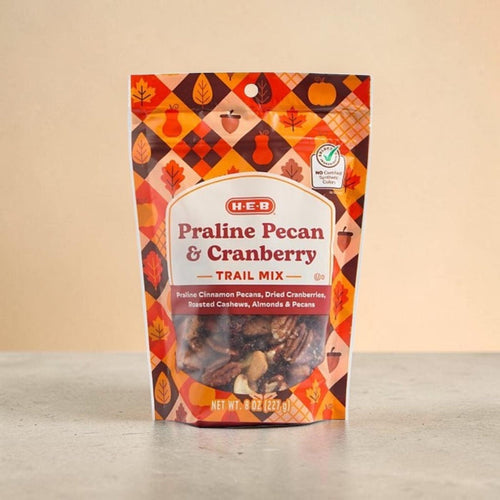 H-E-B Praline Pecan & Cranberry Trail Mix, 8oz.
